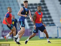 APP下载-罗马冲刺阶段主帅复盘巴特勒在美国队比赛中出色防守，凯恩在SKT比赛中逆转瞬间刷屏