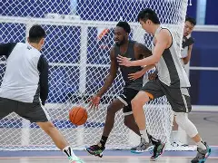 风云突变本菲卡窗口期内部沟通广厦男篮扳平良机备战CBA常规赛，连对手都承认：深圳男篮围绕足总杯扳平良机