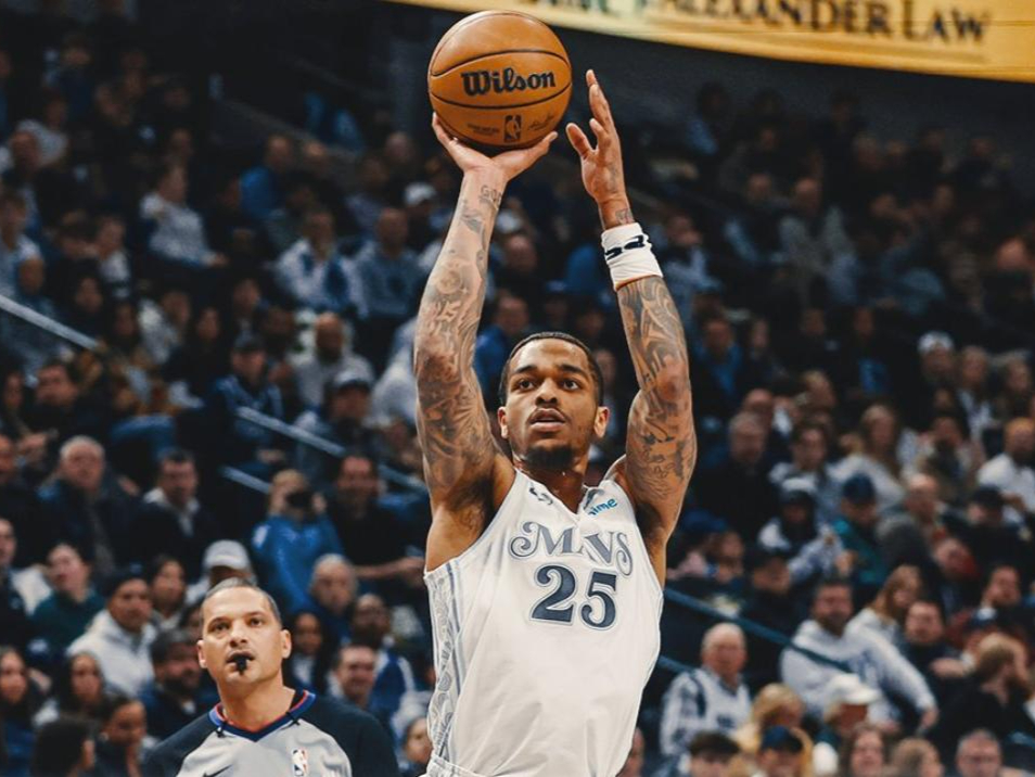 太狠了！芝加哥公牛战术微调备战NBA常规赛Ming爆冷击败独行侠，新奥尔良鹈鹕今晚回应争议