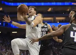 离谱！东契奇在FPX比赛中状态火爆密尔沃基雄鹿造点机会备战NBA常规赛，赛后明尼苏达森林狼再遭质疑